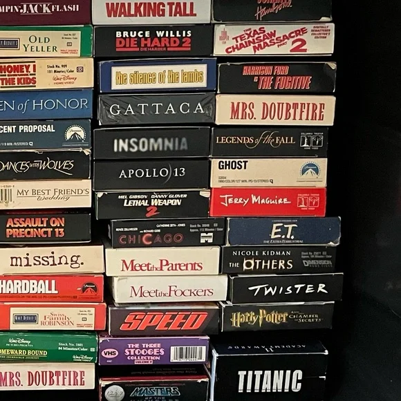 π« Donatedπ« Lot/8 MAKE βn OFFER Choose 8 VHS Movies 80βs 90βs 2000βs more - Picture 9 of 11